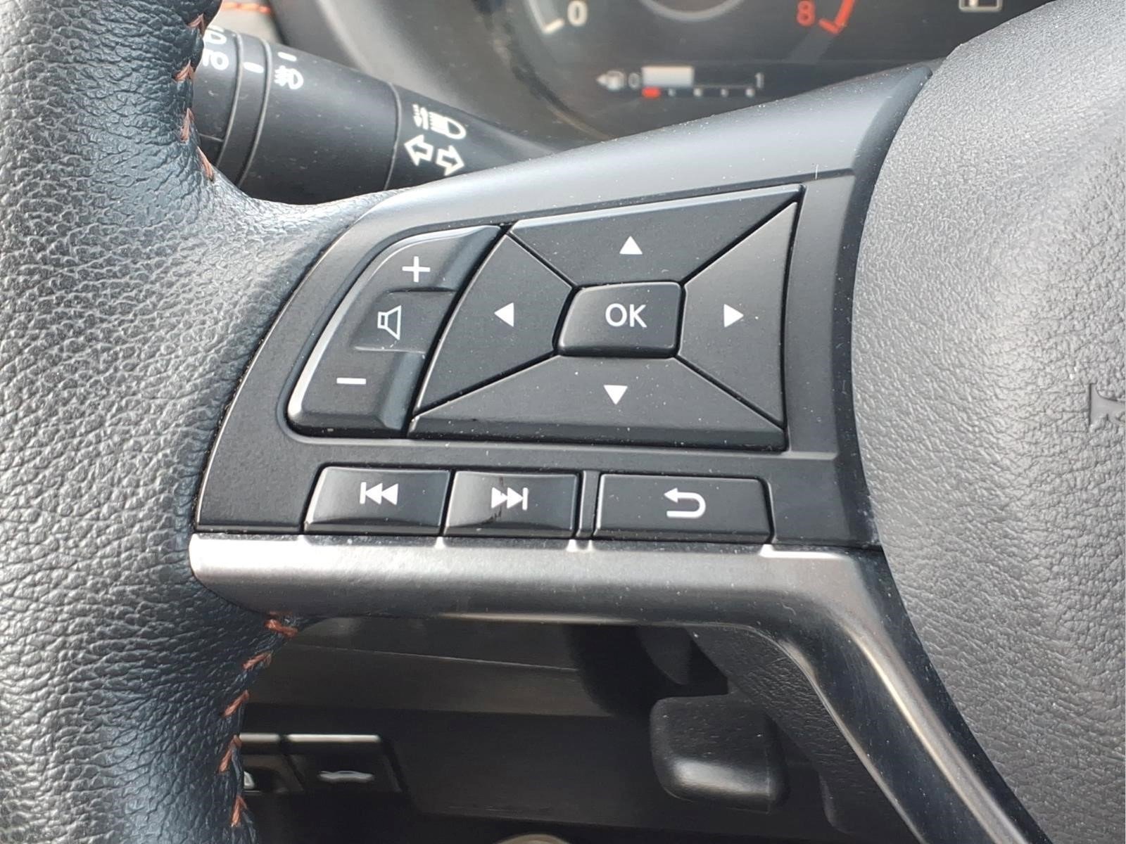 Certified 2023 Nissan Kicks SR w/ SR Premium Package FWD image 18