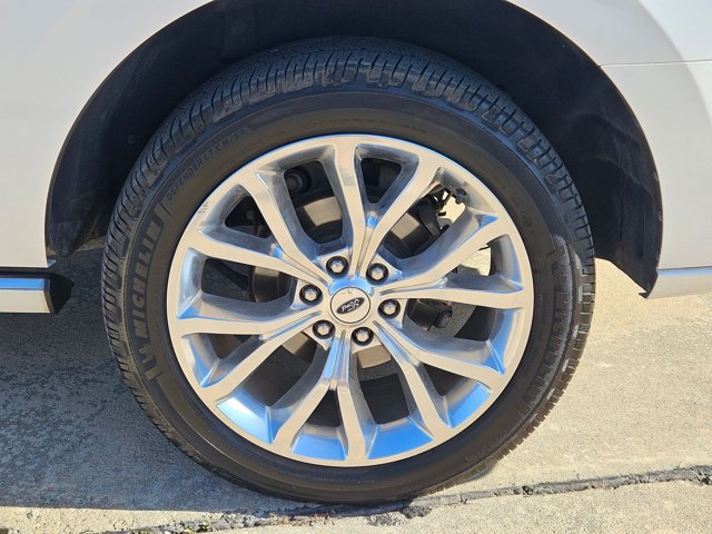Used 2019 Ford Expedition Platinum AWD/4WD image 26