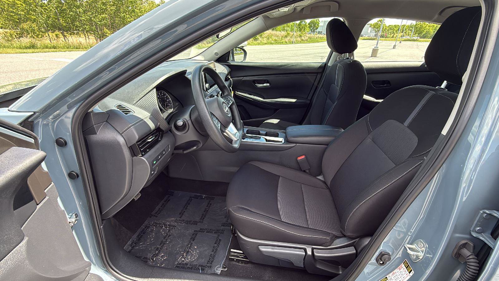 Used 2025 Nissan Sentra SV FWD image 24