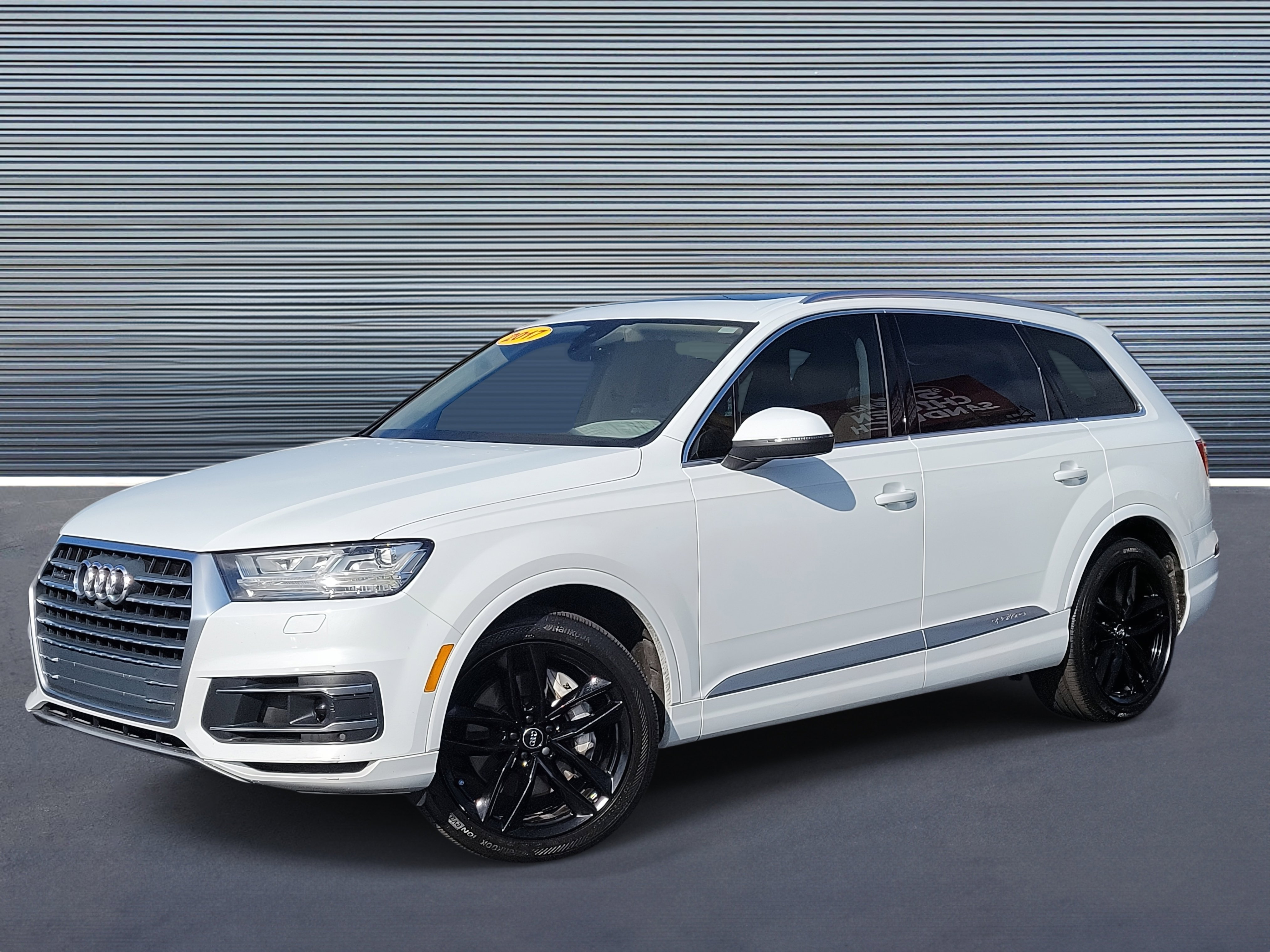 Used 2017 Audi Q7 3.0T Prestige