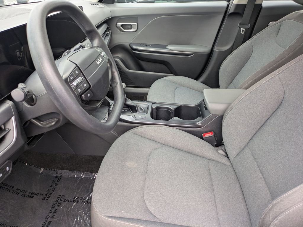 Used 2025 Kia K4 FWD image 22