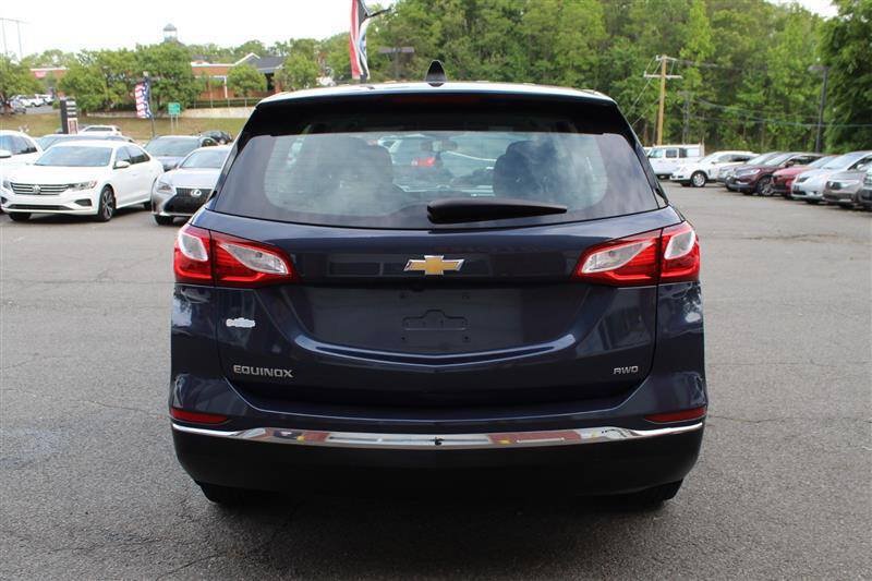 Used 2018 Chevrolet Equinox LS w/ LPO, Protection Package AWD/4WD image 4
