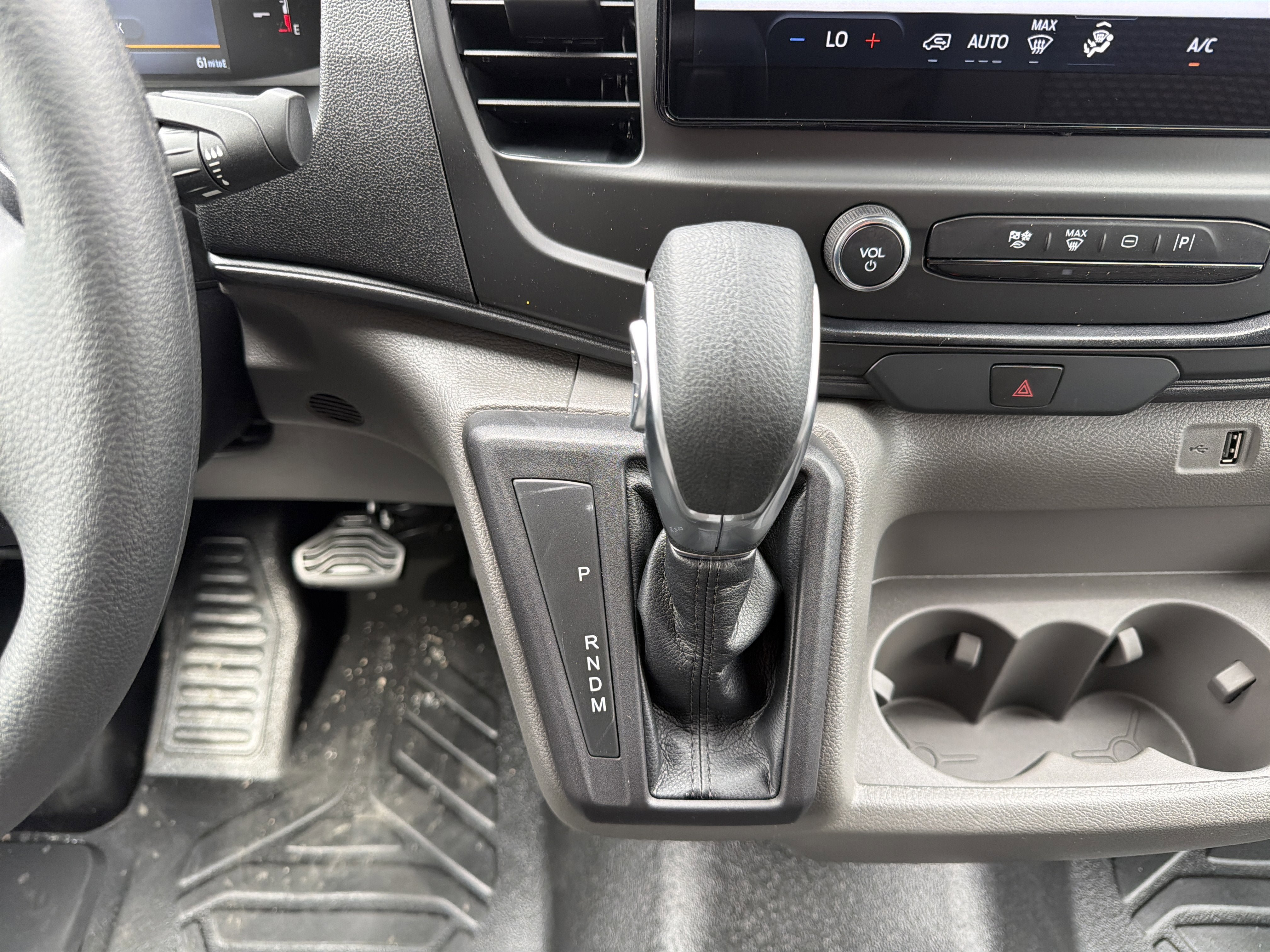 New 2026 Ford Transit 150 Low Roof RWD image 19