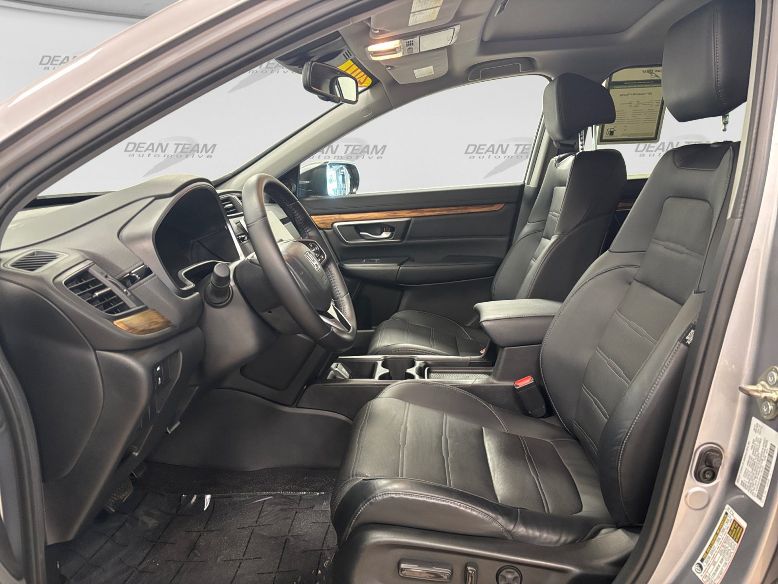 Used 2017 Honda CR-V Touring image 9