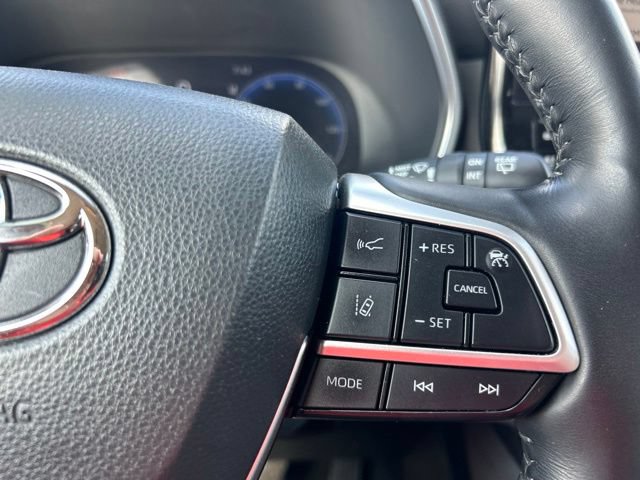 Used 2023 Toyota Highlander Platinum AWD/4WD image 26