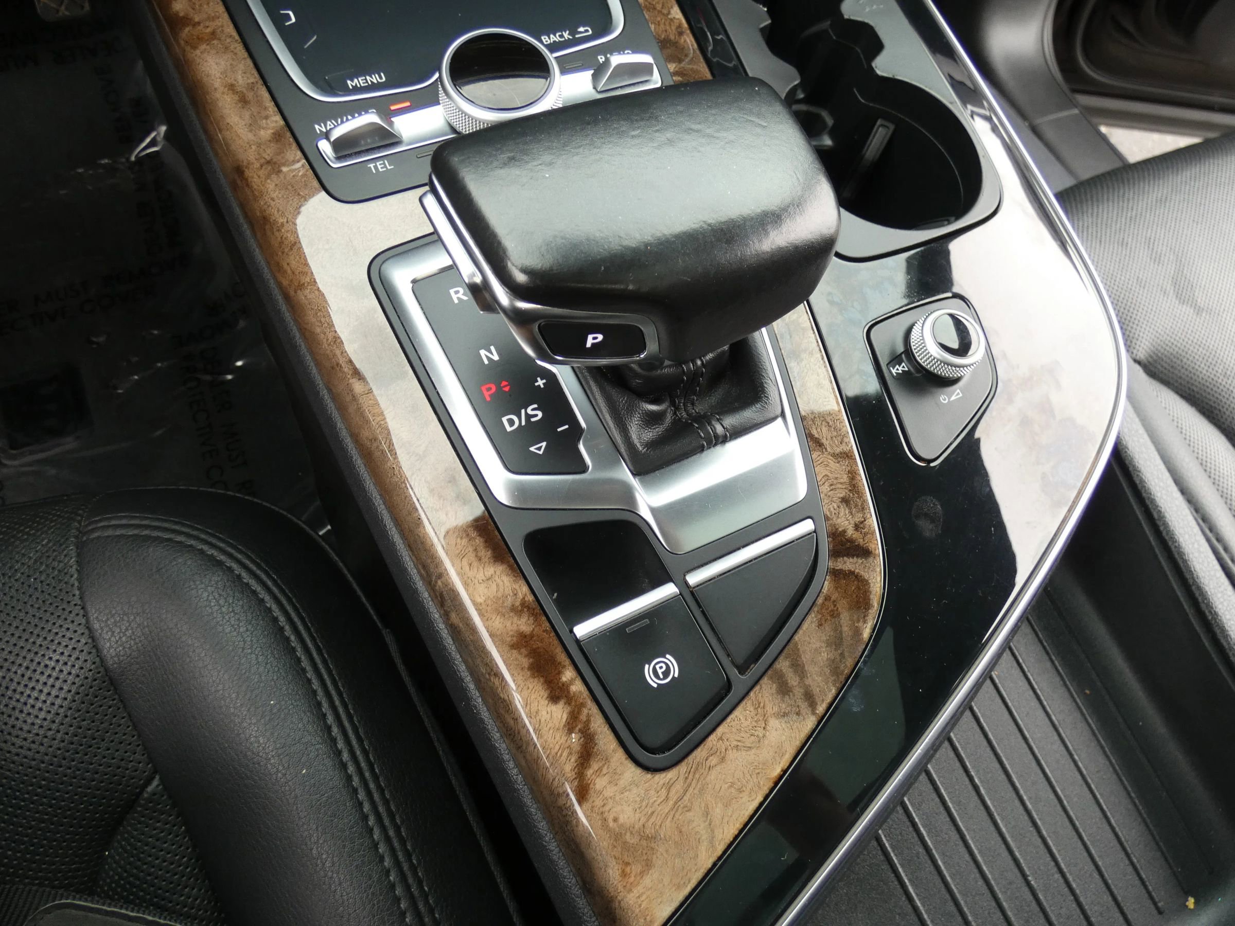 Used 2017 Audi Q7 3.0T Prestige w/ Prestige Package image 72