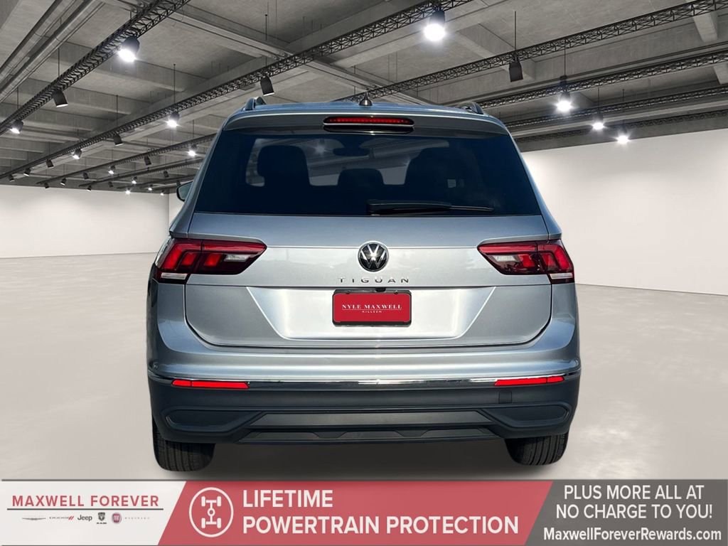 Used 2024 Volkswagen Tiguan S image 15