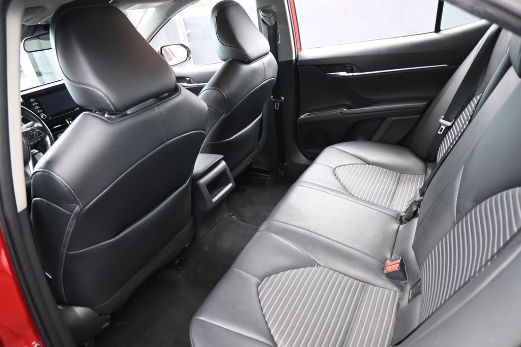Used 2021 Toyota Camry SE FWD image 32