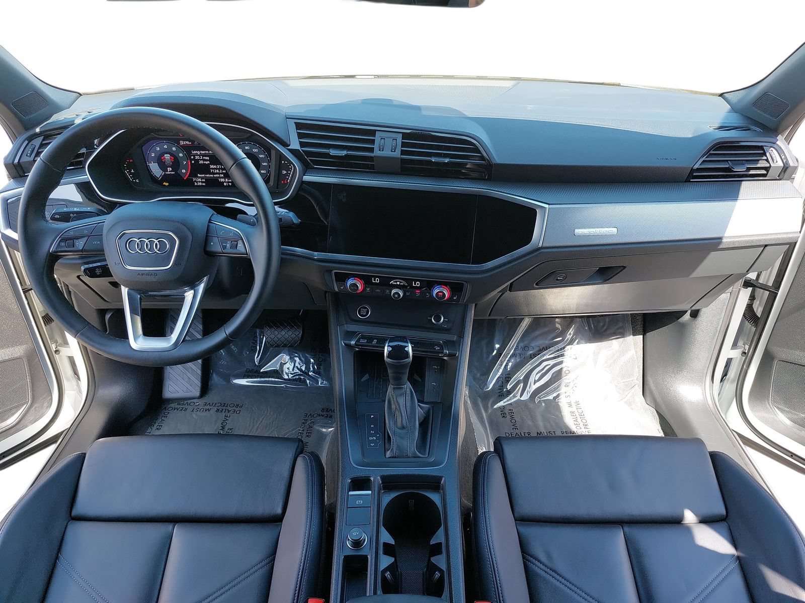 Certified 2025 Audi Q3 2.0T Premium w/ Convenience Package AWD/4WD image 9