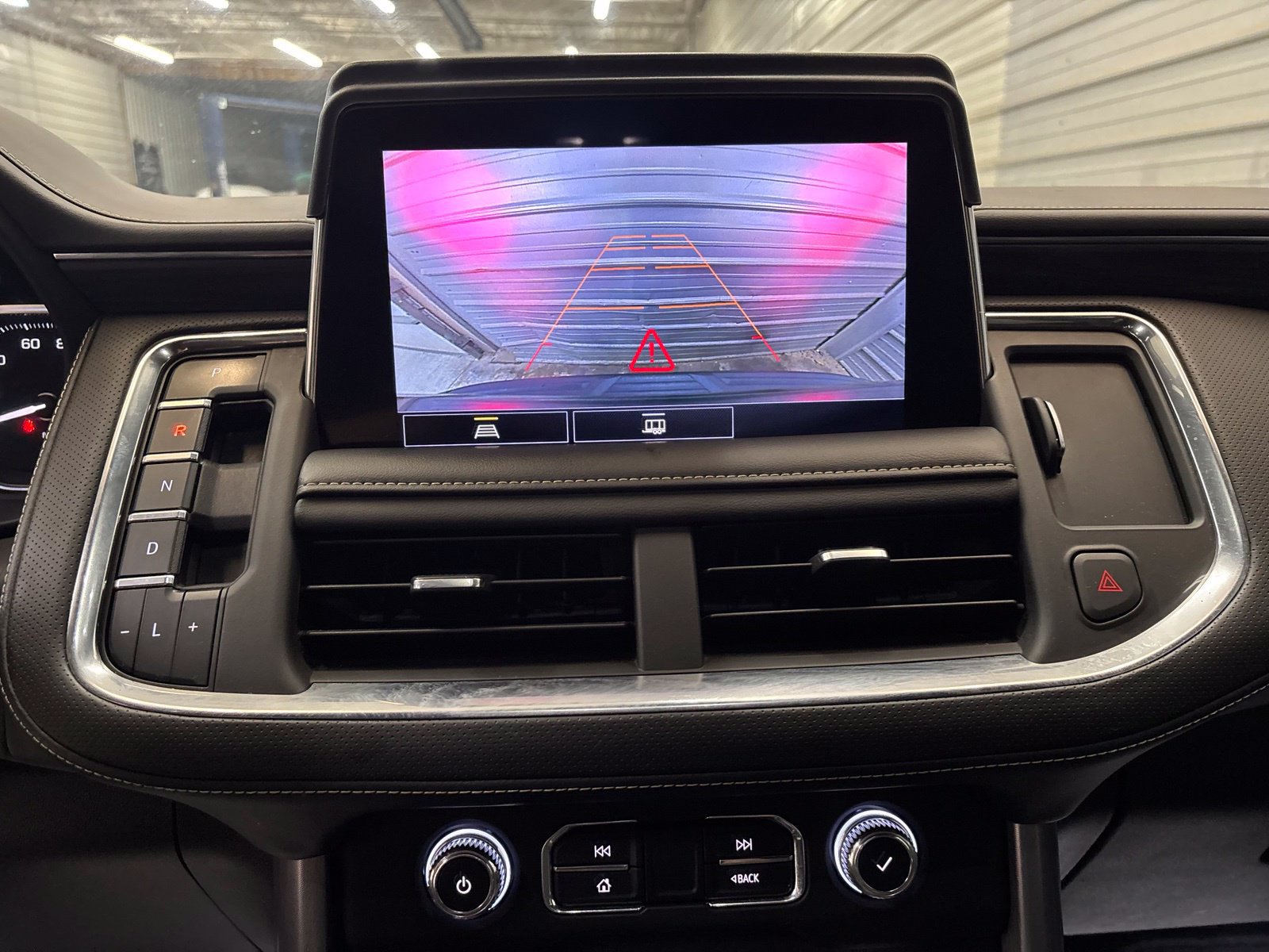 Used 2021 GMC Yukon SLT AWD/4WD image 19