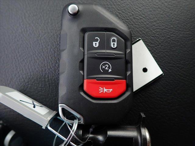 New 2025 Jeep Gladiator Willys image 25