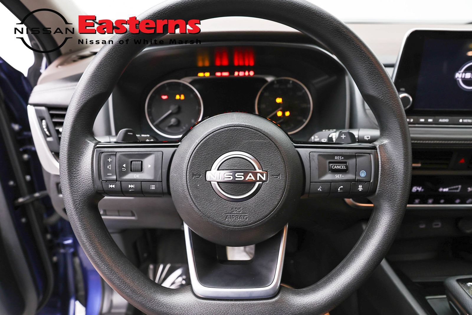 Used 2023 Nissan Rogue SV AWD/4WD image 10