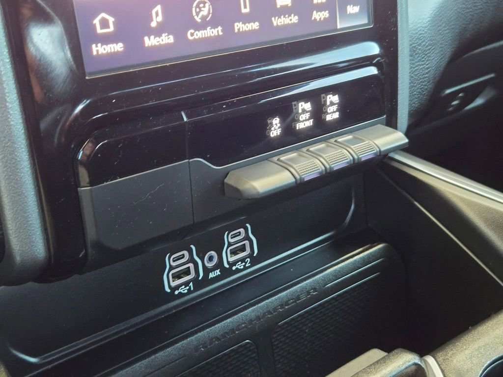 Used 2025 RAM 1500 Lone Star image 19