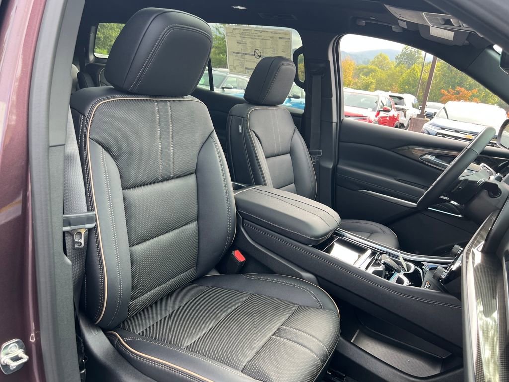 New 2026 Chevrolet Traverse High Country w/ LPO, Floor Liner Package image 22