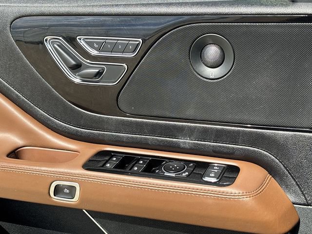 Used 2023 Lincoln Aviator Reserve w/ Equipment Group 201A image 21