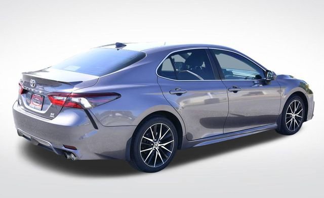 Certified 2021 Toyota Camry SE w/ Cold Weather Package AWD/4WD image 4