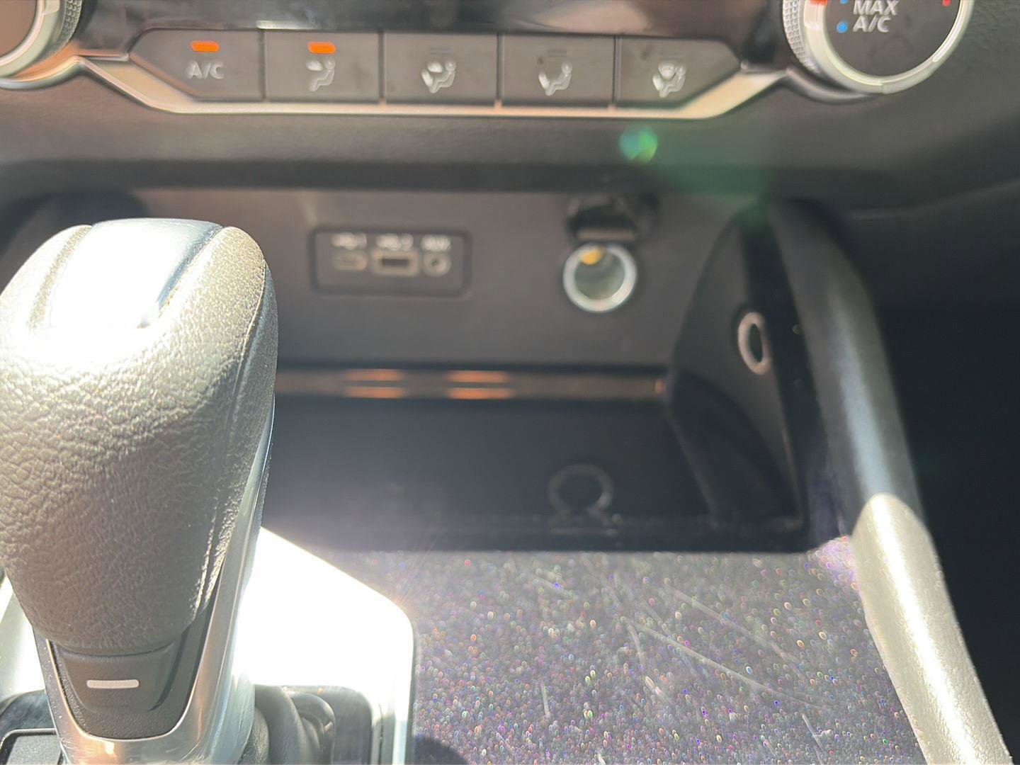 Used 2024 Nissan Altima 2.5 SV FWD image 15