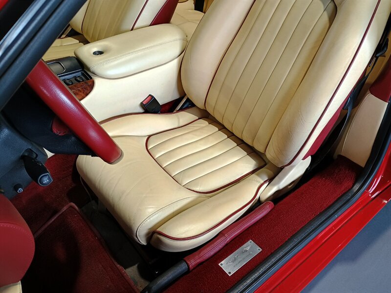Used 1997 Aston Martin DB7 Volante RWD image 15