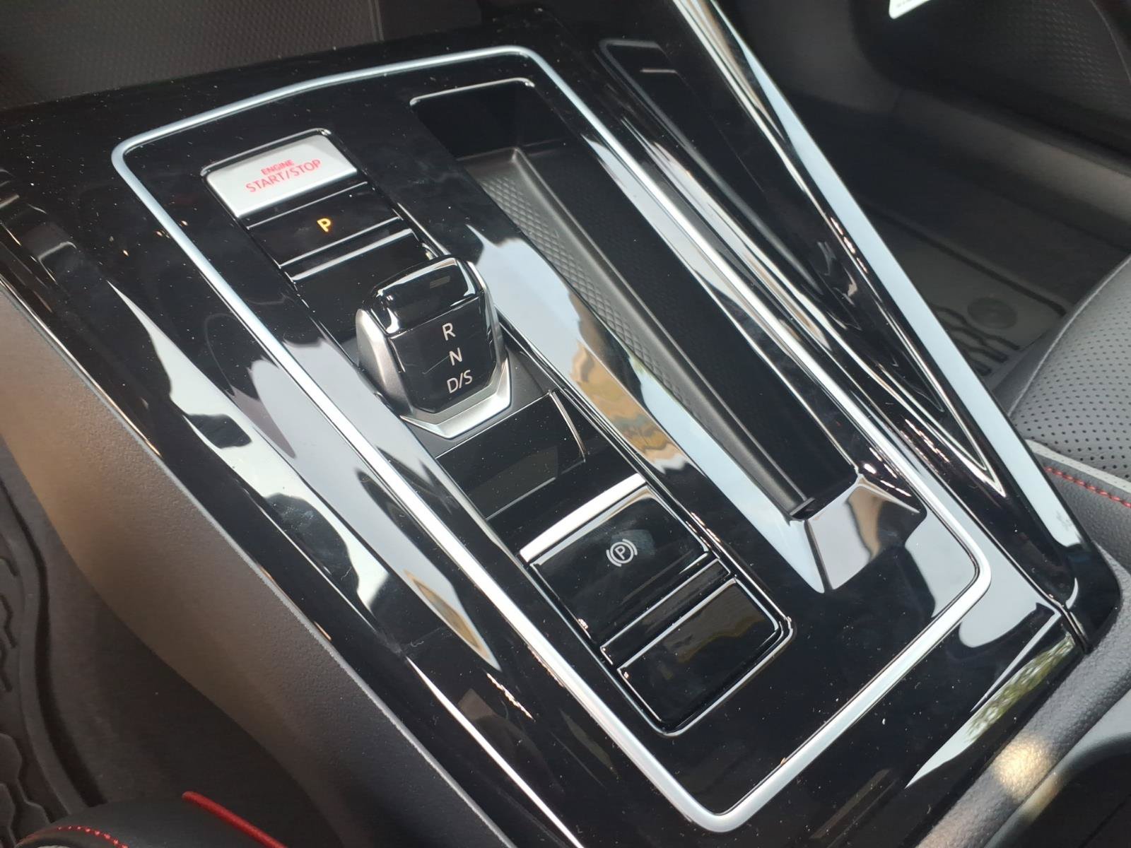 New 2026 Volkswagen GTI SE FWD image 17