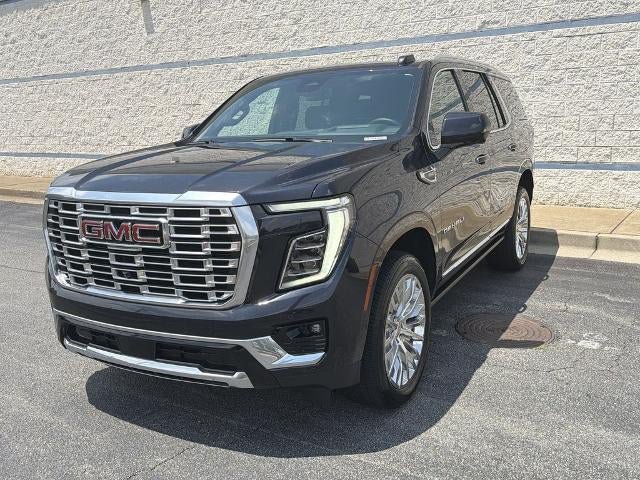 Used 2025 GMC Yukon Denali w/ Sun & Power Step Package AWD/4WD image 3