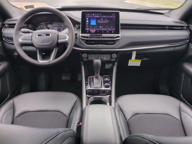 New 2026 Jeep Compass Latitude AWD/4WD image 15