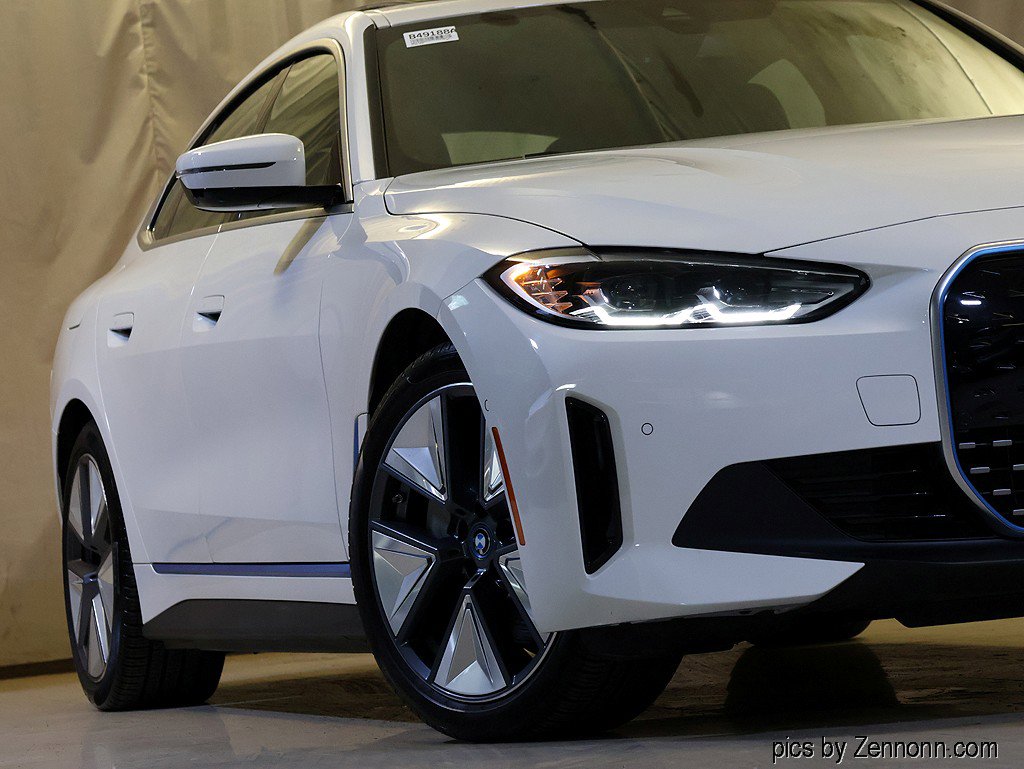 Certified 2023 BMW i4 eDrive35 w/ Premium Package image 4