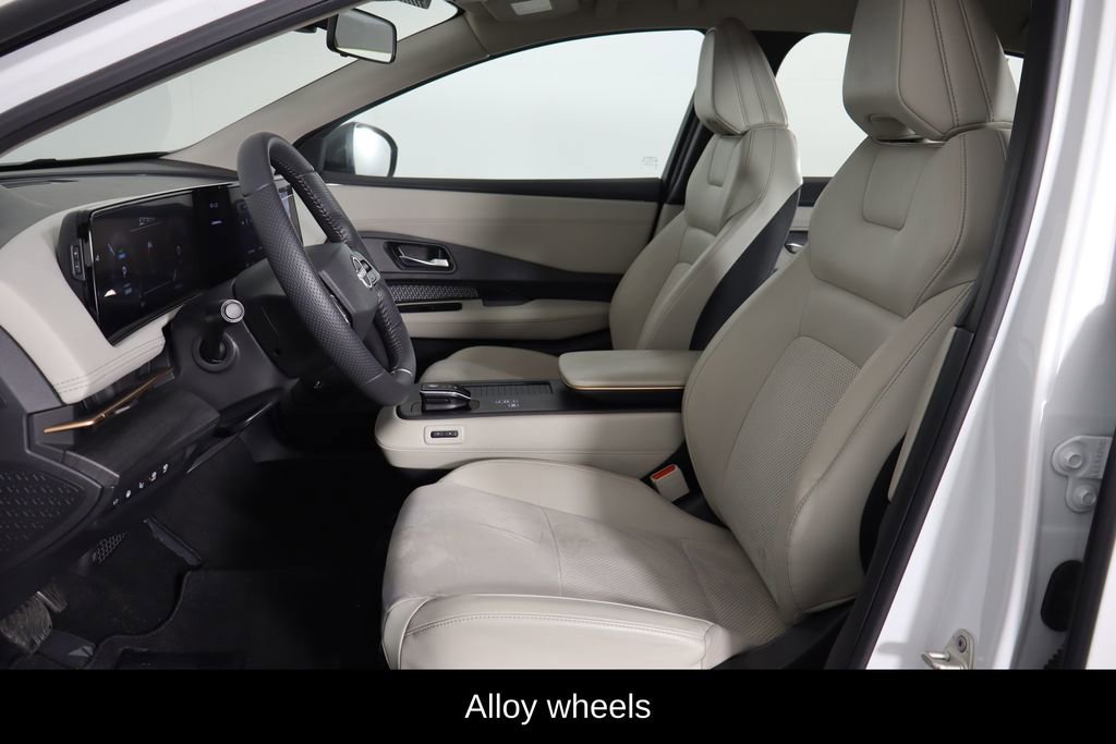 Used 2023 Nissan Ariya FWD image 14