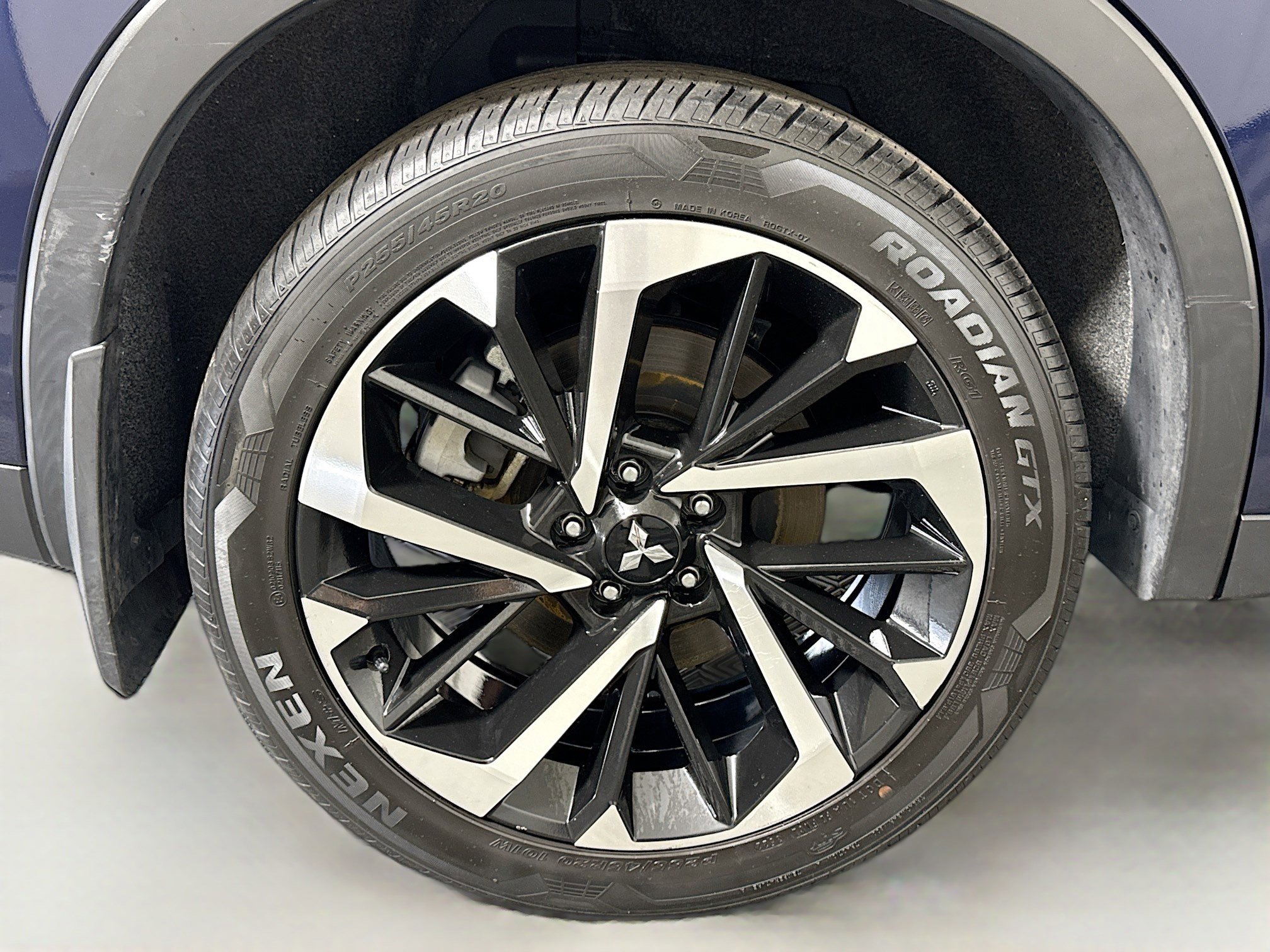 Used 2023 Mitsubishi Outlander SE image 33