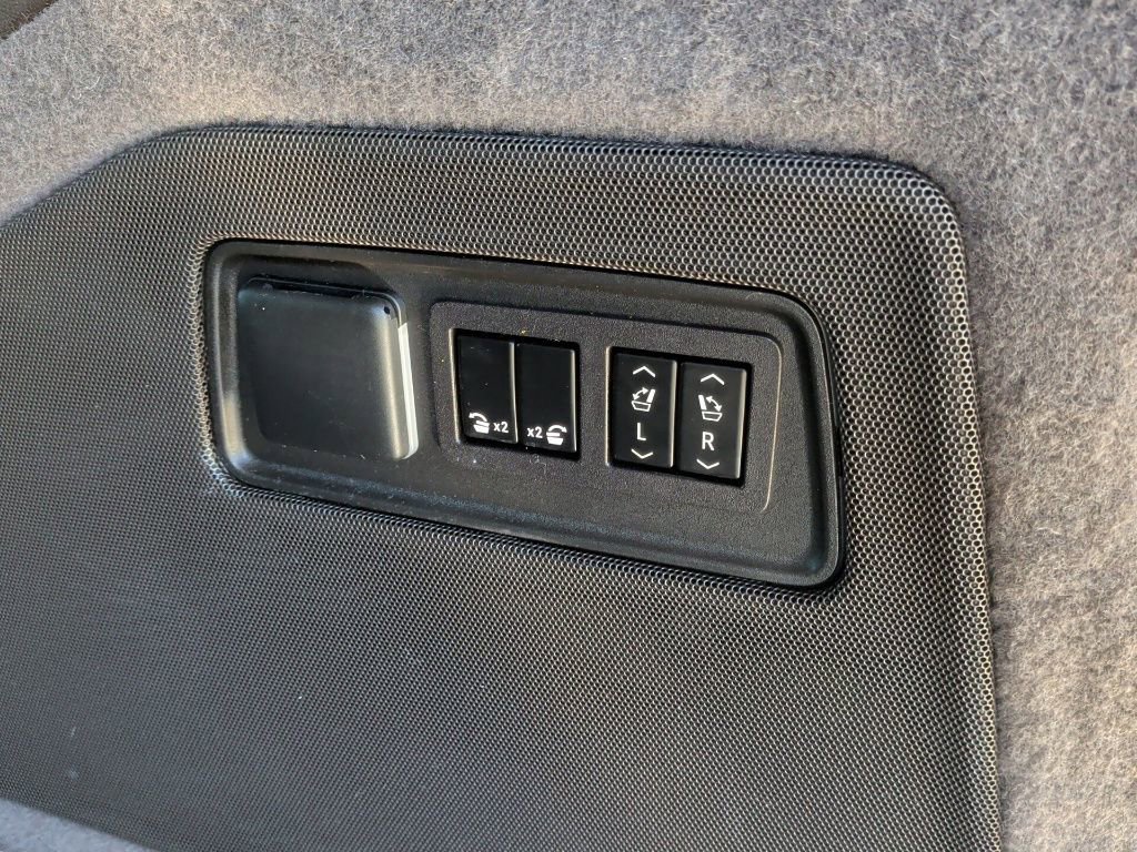 Used 2023 Cadillac Escalade Premium Luxury w/ LPO, Radiant Package image 48