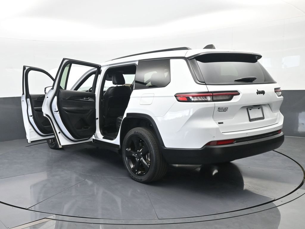 Used 2023 Jeep Grand Cherokee L Laredo RWD image 79