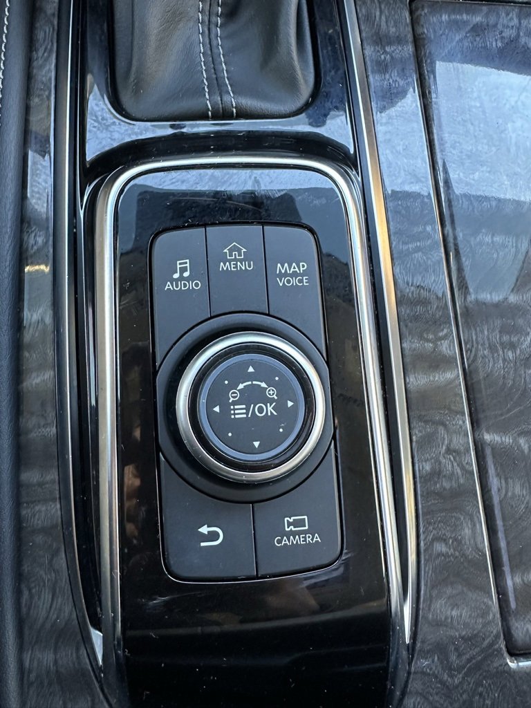 Used 2022 Nissan Armada Platinum w/ Captain's Chairs Package image 18