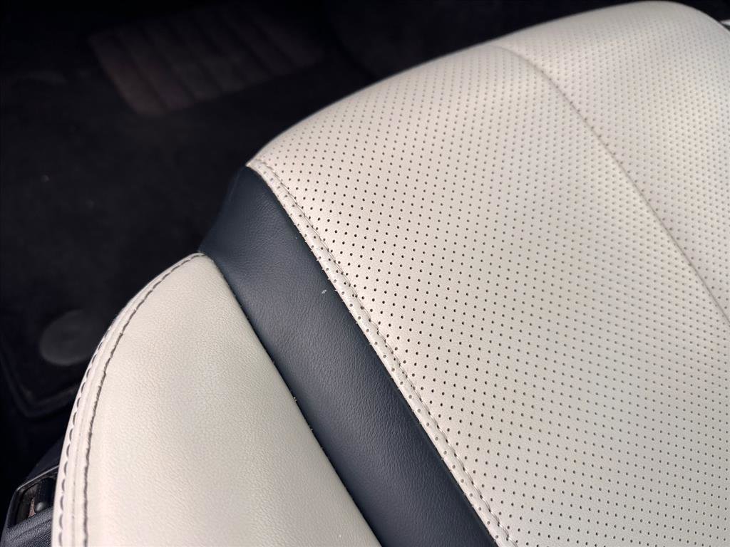 Used 2021 INFINITI Q60 3.0t Luxe w/ Essential Package image 11