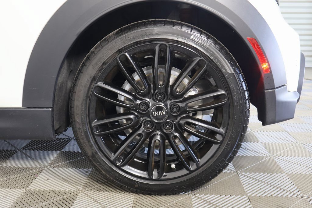 Used 2024 MINI Cooper S w/ Signature Upholstery Package FWD image 17