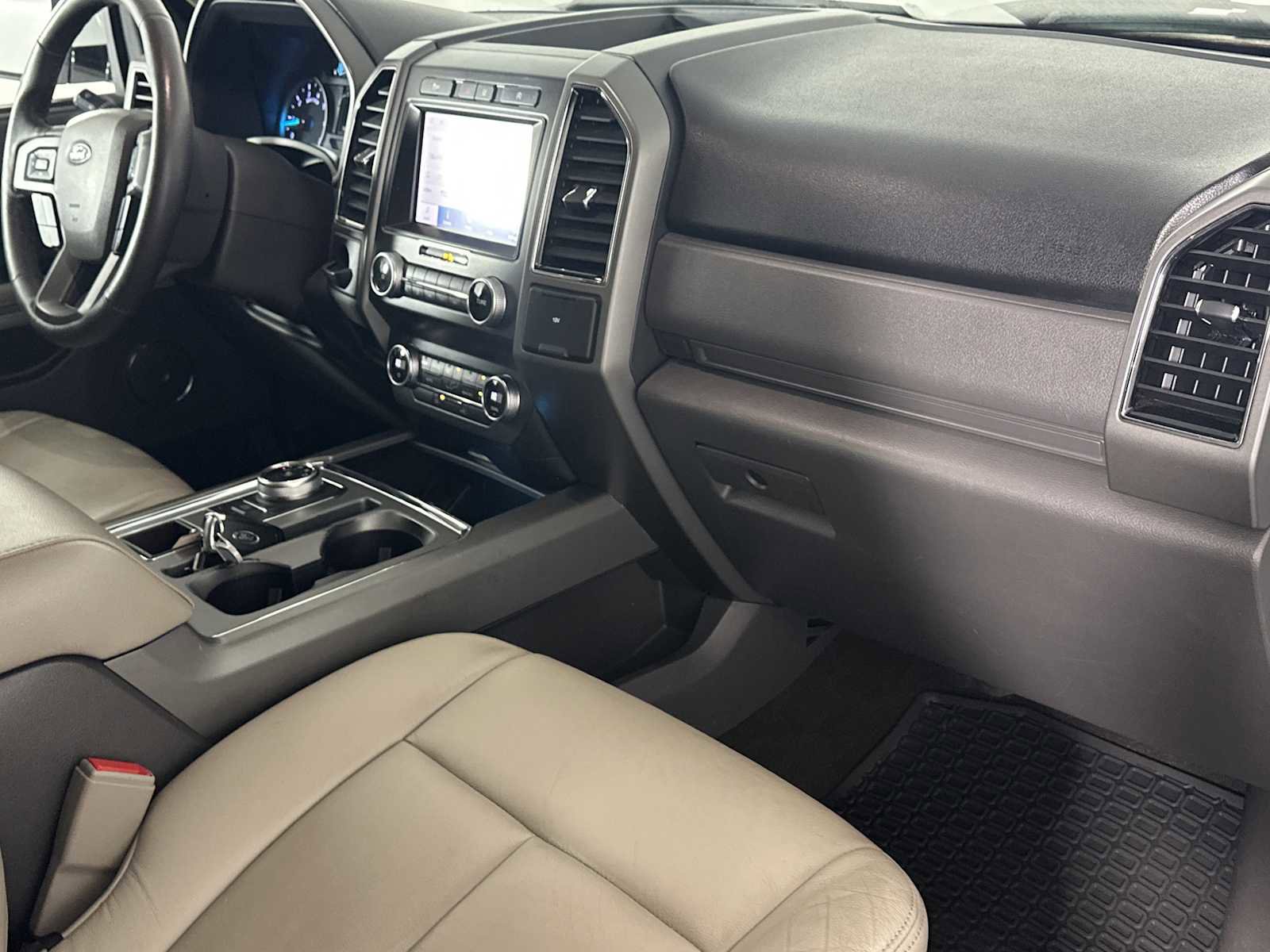 Certified 2020 Ford Expedition XLT image 15