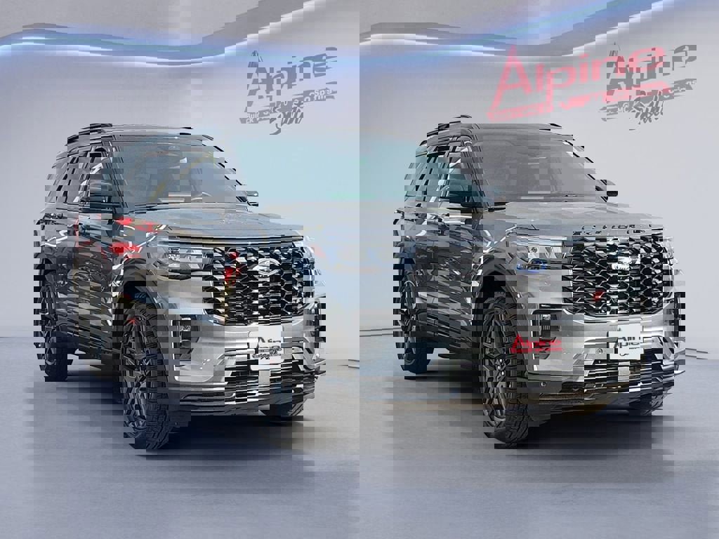 Used 2025 Ford Explorer ST image 7