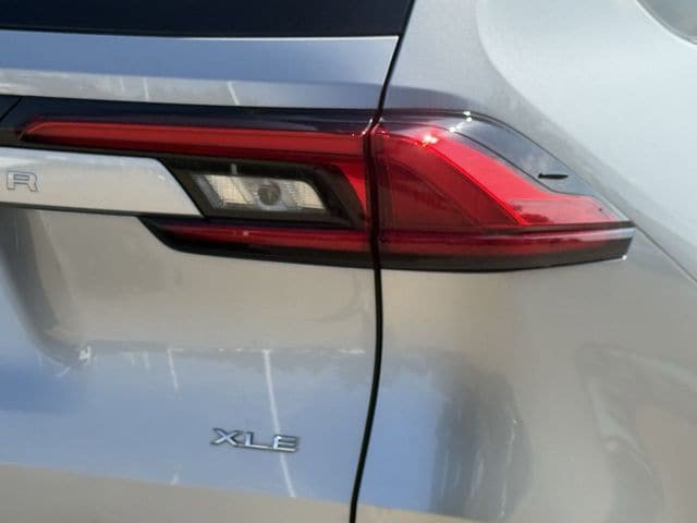 Used 2024 Toyota Grand Highlander FWD image 6