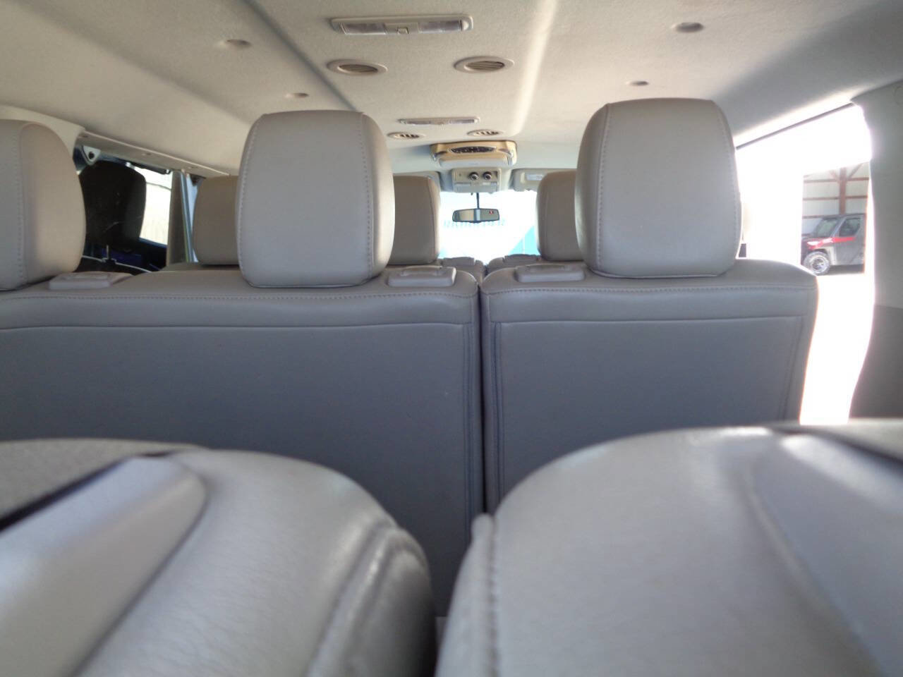 Used 2019 Nissan NV 3500 SL RWD image 47