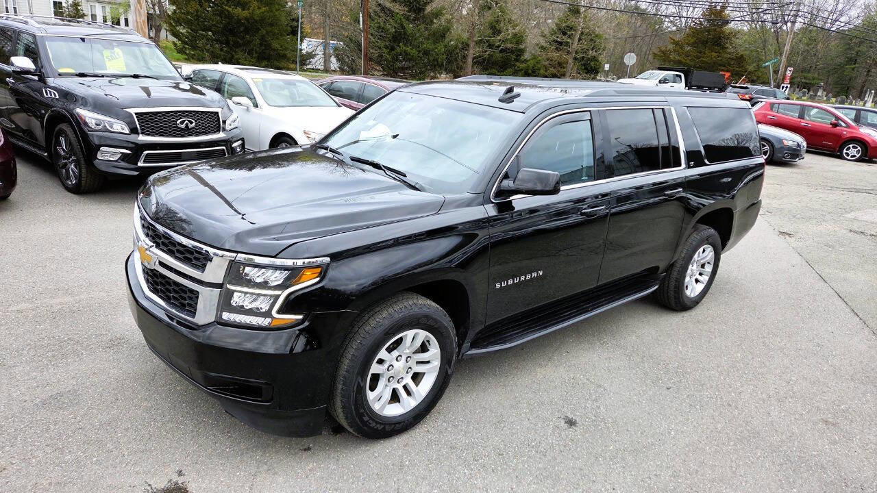Used 2019 Chevrolet Suburban LT AWD/4WD image 2