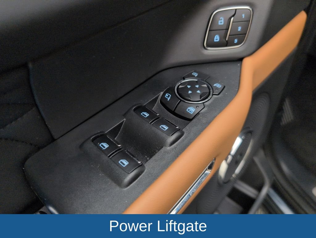 Used 2024 Ford Expedition Platinum AWD/4WD image 35