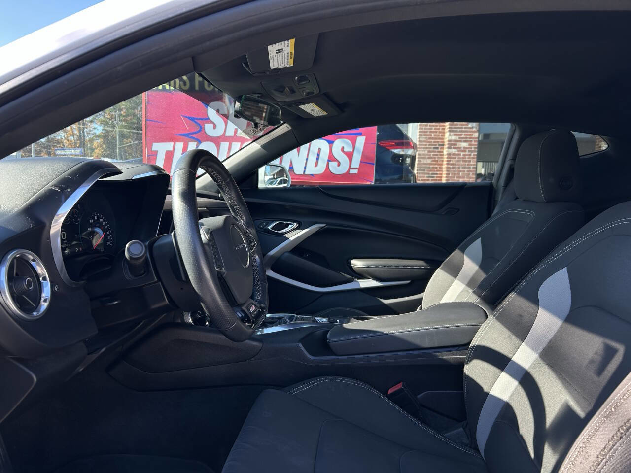 Used 2016 Chevrolet Camaro SS image 9