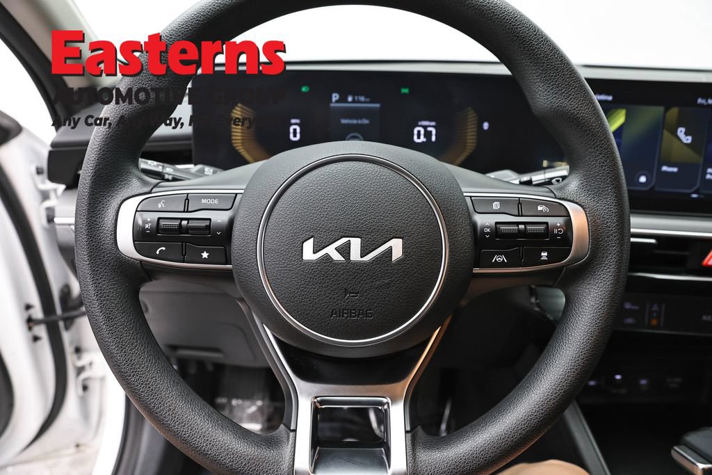 Used 2025 Kia K5 LXS FWD image 10