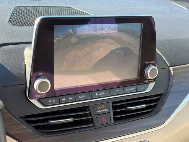 Used 2025 Nissan Altima 2.5 SV FWD image 25