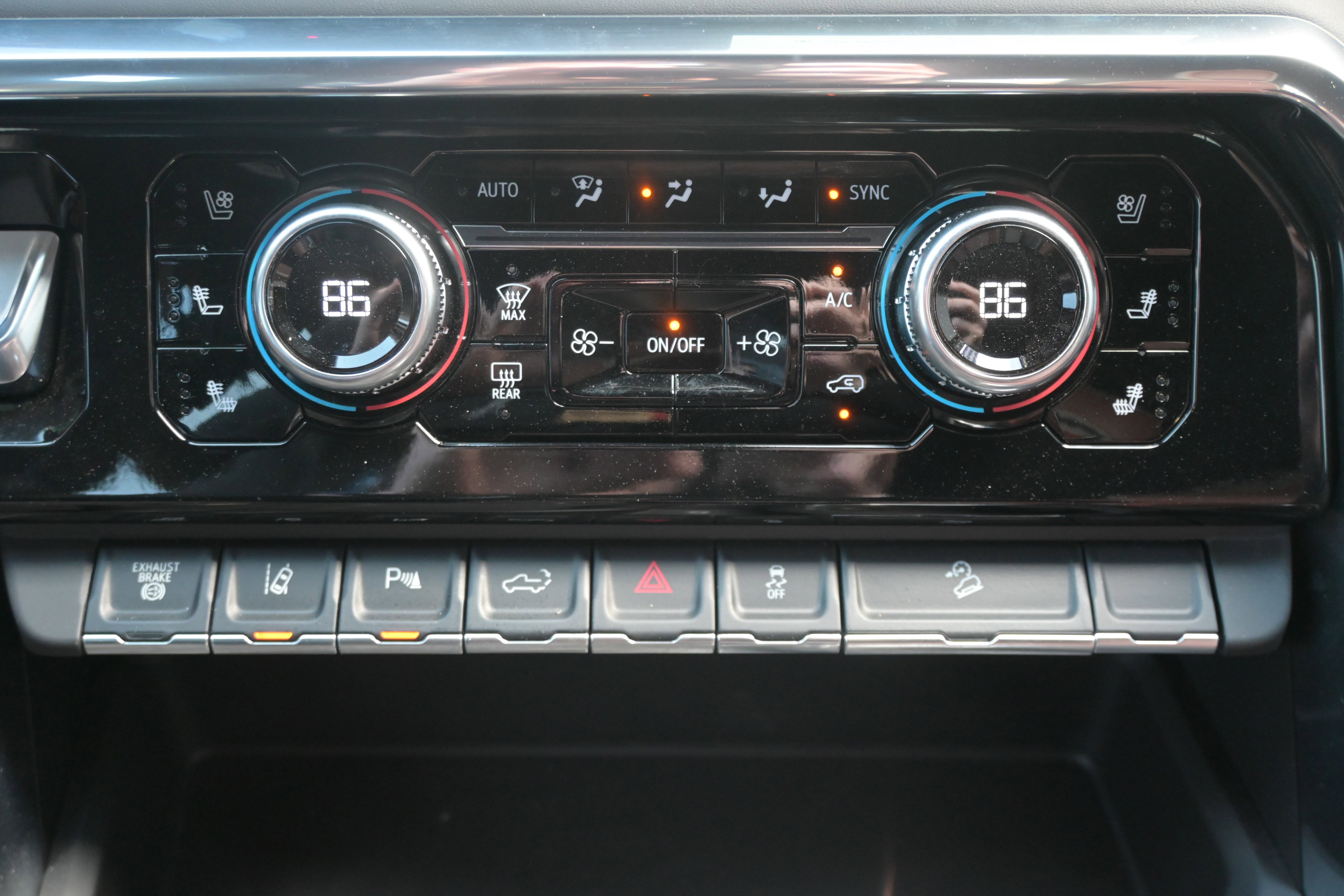 Used 2025 GMC Sierra 2500 Denali Ultimate image 29