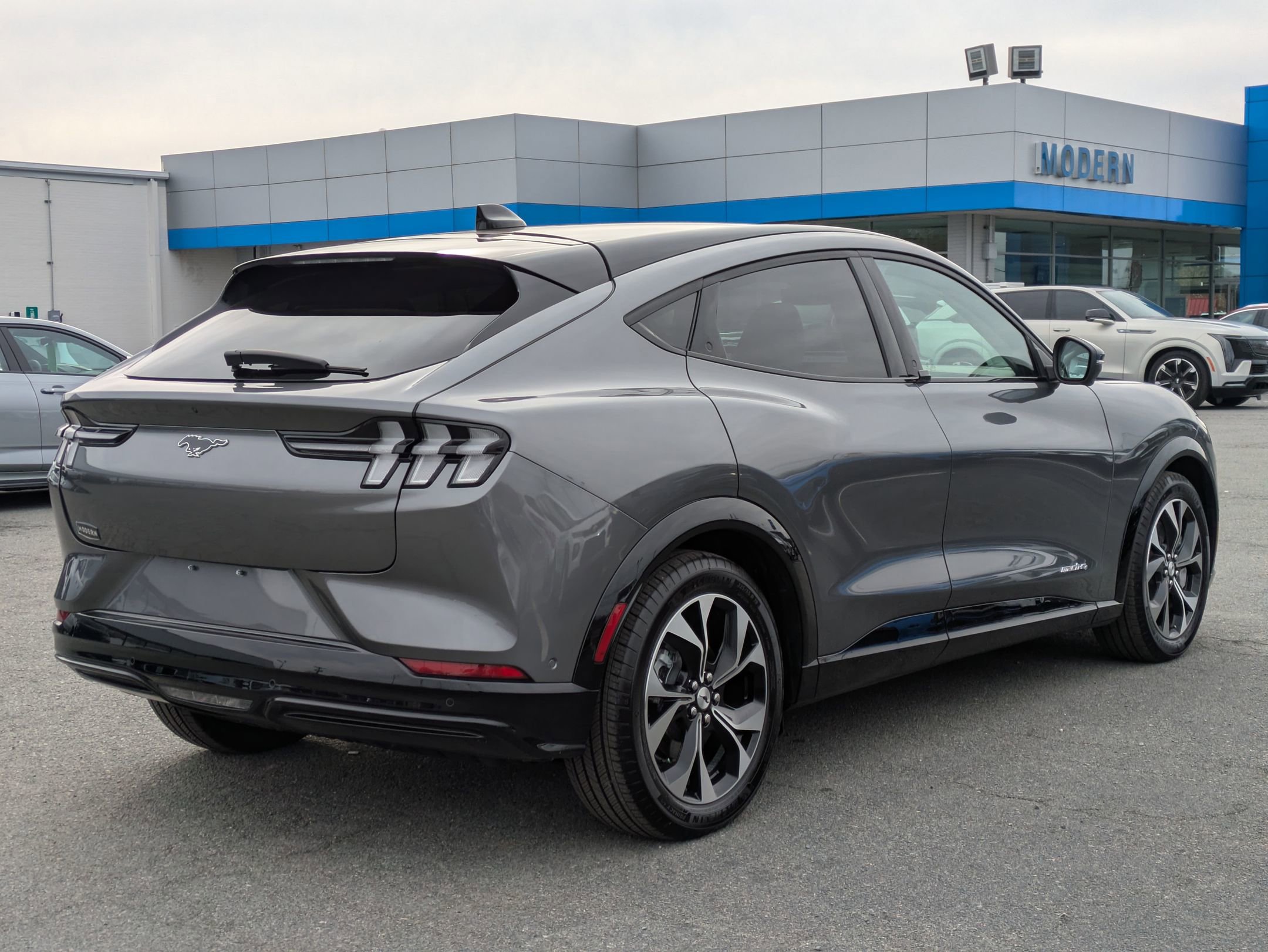 Used 2023 Ford Mustang Mach-E Premium image 5