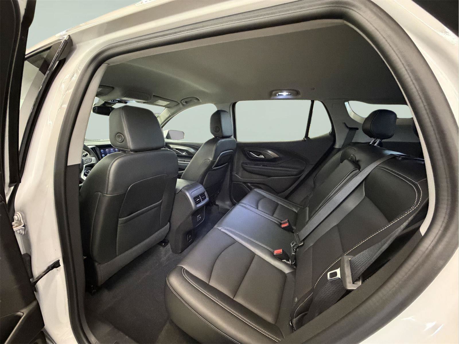 Certified 2024 GMC Terrain SLT AWD/4WD image 26