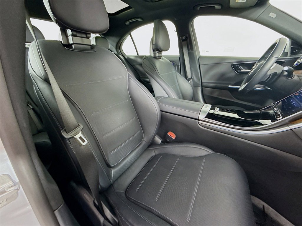 Used 2025 Mercedes-Benz C 300 4MATIC Sedan image 30