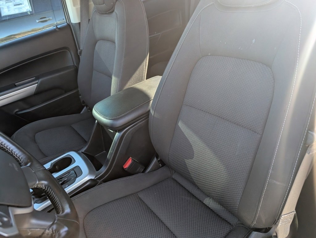 Used 2022 Chevrolet Colorado LT image 9