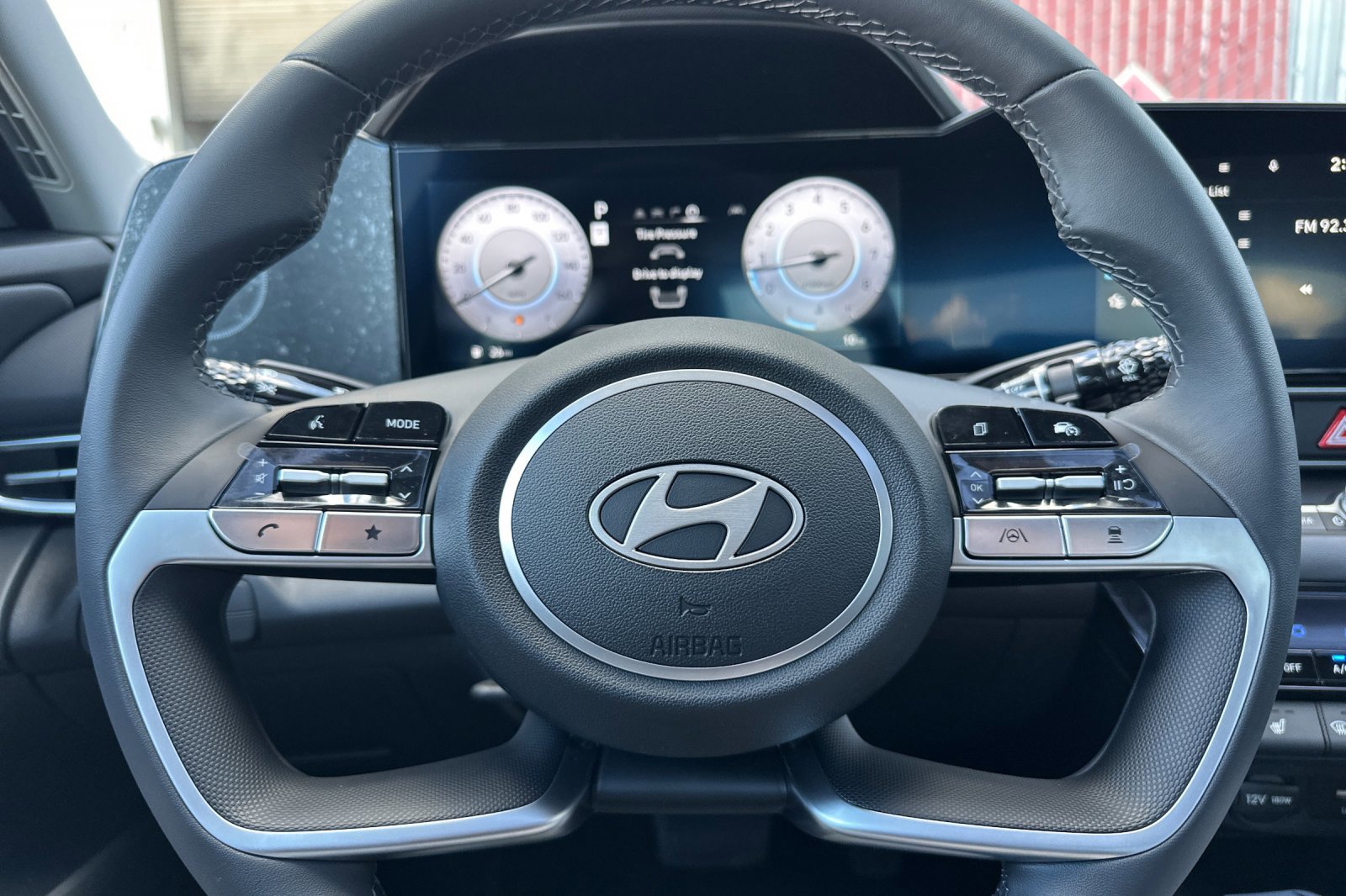 New 2026 Hyundai Elantra Limited w/ Cargo Package FWD image 23