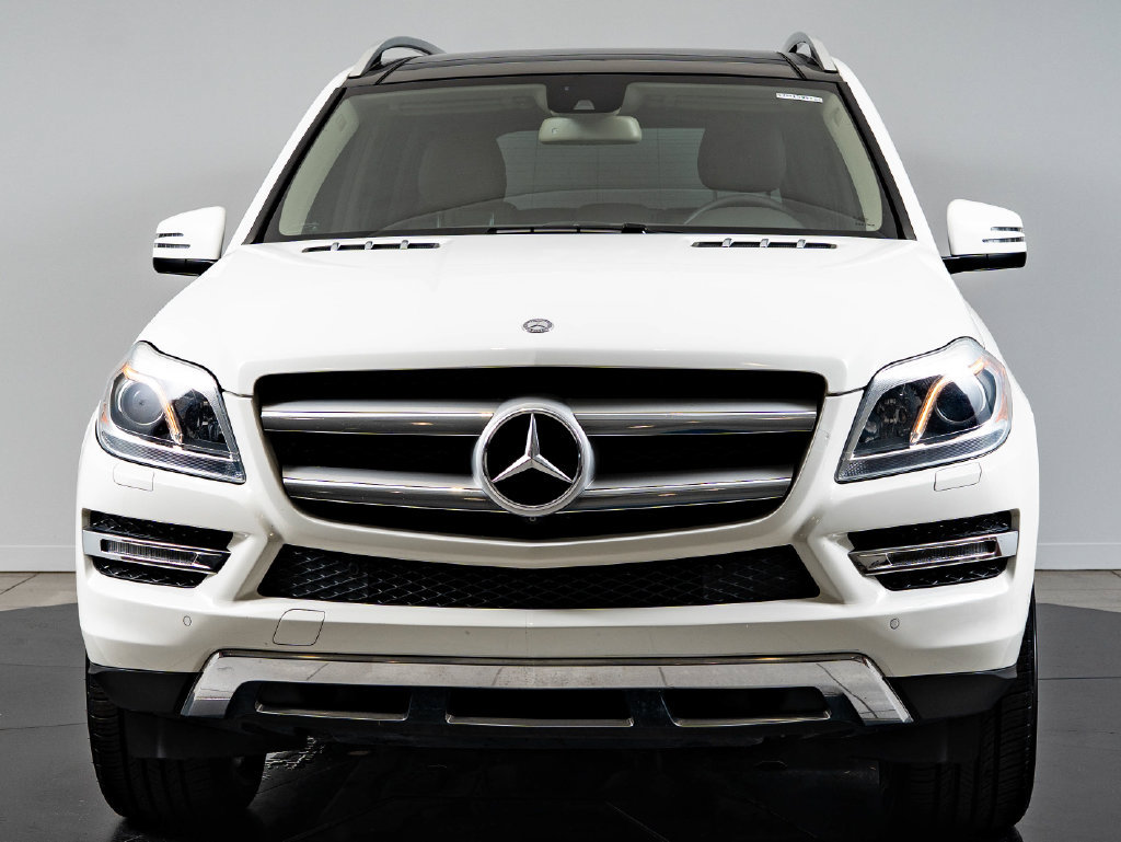 Used 2016 Mercedes-Benz GL 450 4MATIC image 2