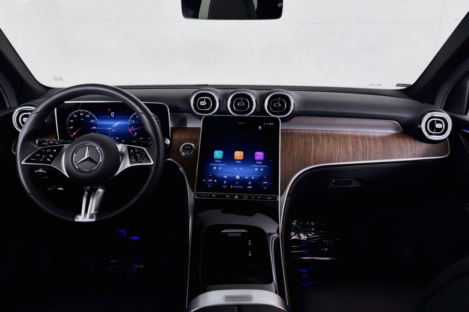 Certified 2026 Mercedes-Benz GLC 300 image 6